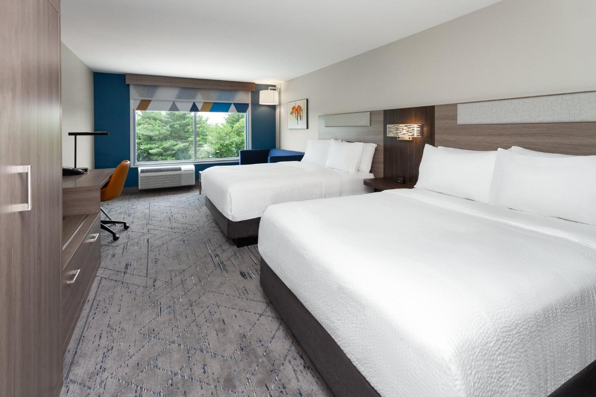 Holiday Inn Express & Suites Reedsburg - Dells Area By Ihg Exterior photo
